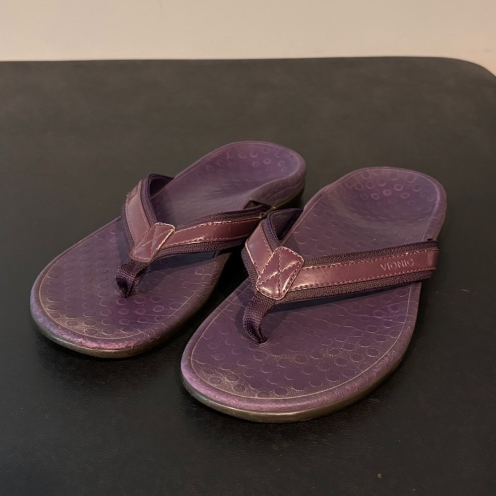 Vionic Orthaheel Womens Tide purple thong Sandals Size 9.5 Comfort Summer